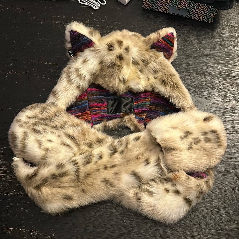 Siberian snow Leo very rare collectors edition Spirithood 1/26